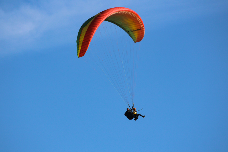 Bir Billing paragliding